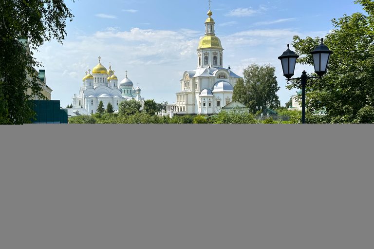 Тур в Дивеево из Москвы на Успение — Вальс цветов