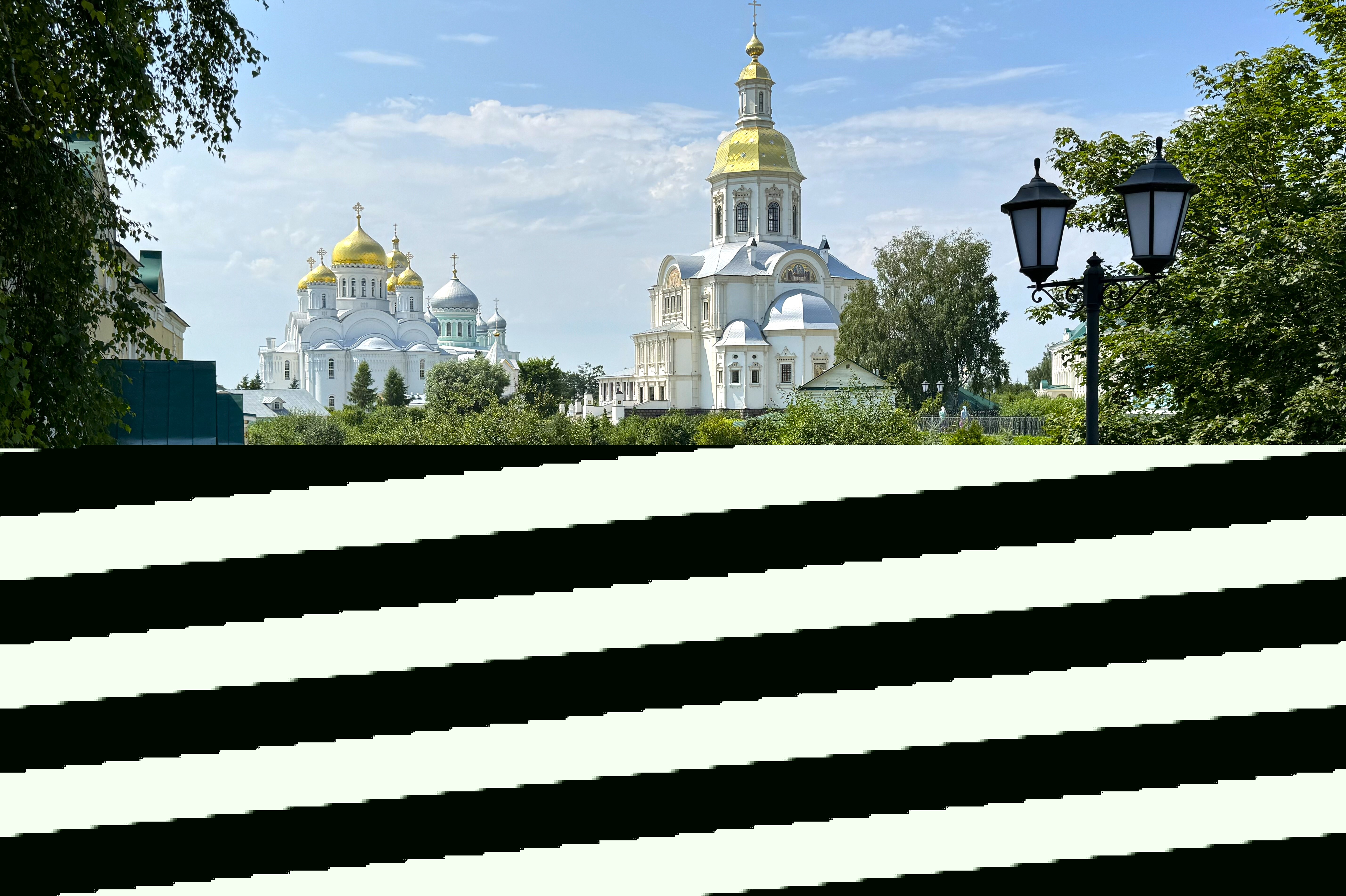 Тур в Дивеево из Москвы на Успение — Вальс цветов