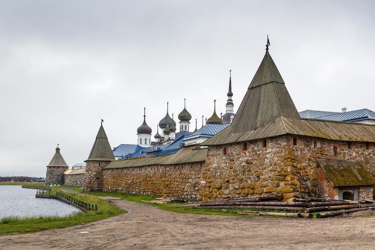 Мелодии соловецких островов (Кремль, Гора Секирная, Свято-Вознесенский скит, Ботанический сад, морские прогулки на катере, 4 дня + ж/д)