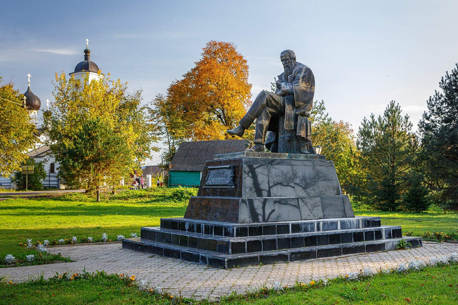 Новгородское ожерелье (Валдайский Иверский мужской монастырь, Грановитая палата, Старая Русса, дом-музей Ф. М. Достоевского, 3 дня + ж/д, май