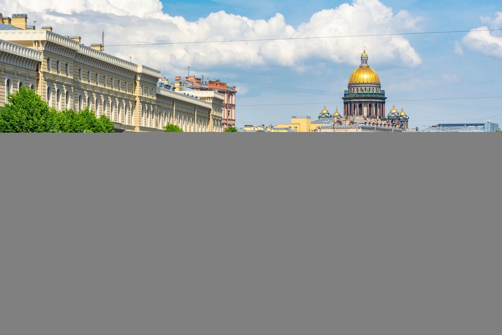 Тур в Санкт-Петербург: дворцы, Кронштадт и белые ночи, 3 дня