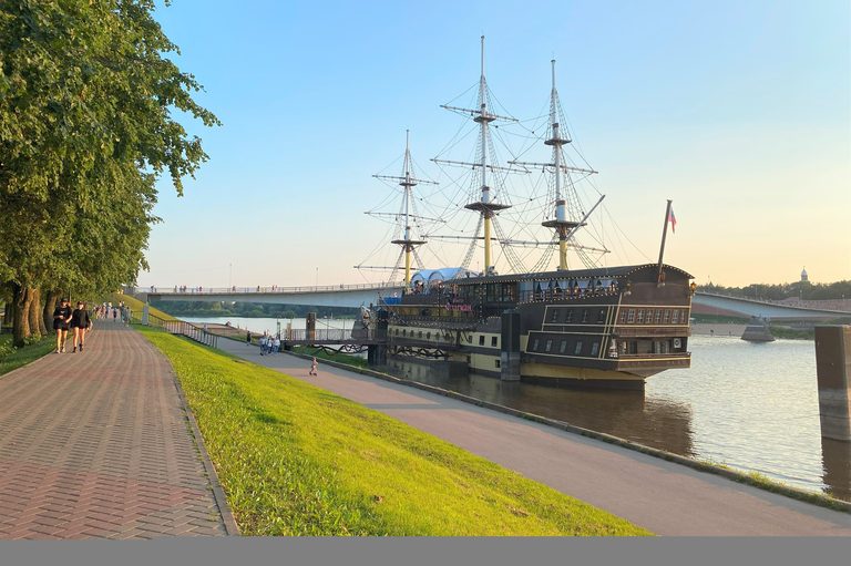 Путешествие в Петербург