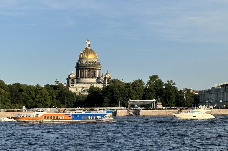 Тур в Санкт-Петербург: Эрмитаж, Петергоф, Кронштадт, 7 дней