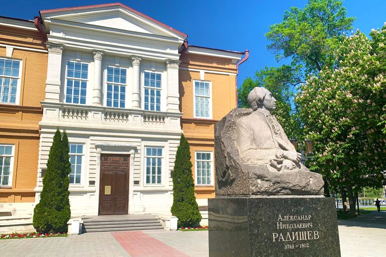 Саратов, Энгельс, Маркс: гастротур по немцам Поволжья