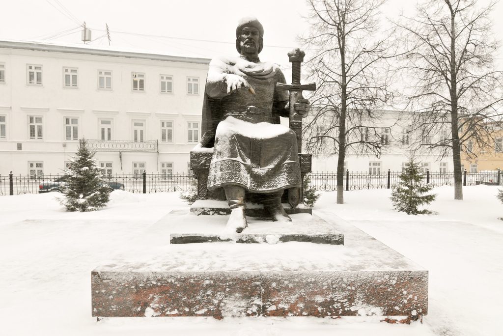 Рождество в Костроме (Терем Снегурочки с ледяной комнатой, усадьба льна и бересты, Костромской кремль и Ипатьевский монастырь, музей сыра и шоколада с дегустацией, 3 дня + ж/д)