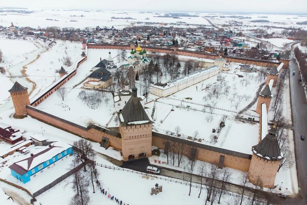 Гуляем Масленицу в Суздале, отдыхаем в Плесе! (огненное шоу «Путь Солнца», факельные шествия и фееричное сжигание чучела в Суздале на Щуровом городище — купеческая Кинешма и усадьба Островского в Щелыково — дивный Плес с музеем Левитана, отдых в отеле «СПА-Волга» с посещением комплекса бань, веселым пикником, автобусный тур, 2 дня)