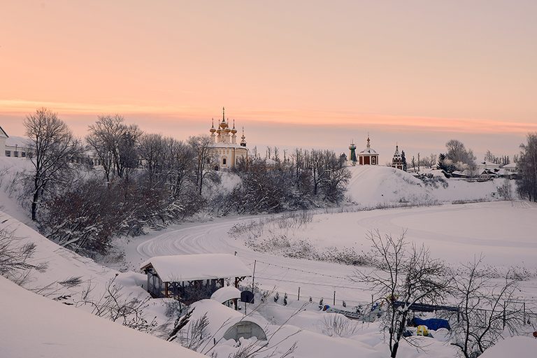 Новогодние огни Нижегородского ожерелья (сказочный Суздаль — чудо на Клязьме Гороховец — праздничный Нижний Новгород — дивное Дивеево — шедевр провинции Арзамас