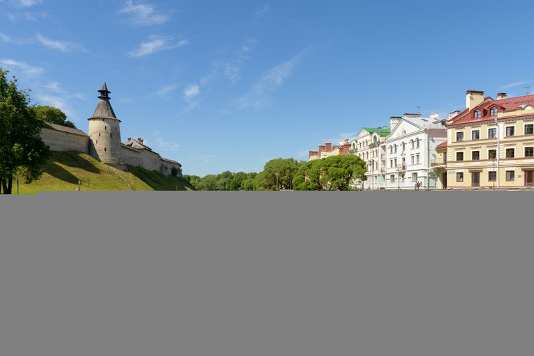 Псковские каникулы (Изборская крепость и Псково-Печерский монастырь, усадьбы в Пушкинских горах, Псковский Кром, с проживанием в Печорах, 5 дней + ж/д или авиа)