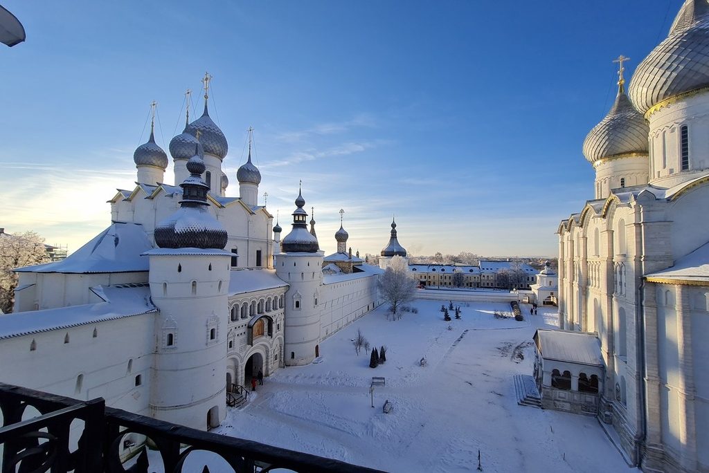 В гостях у сказки в Ростово-Суздальском княжестве (новогодний перепляс в тереме царя Берендея в Переславле-Залесском — царские тайны Александровской слободы — медовый Суздаль — Ростов Великий, с проживанием в теремах у Ивана Царевича и Царевны Лягушки, с 3-х разовым питанием, автобусный тур, 3 дня)