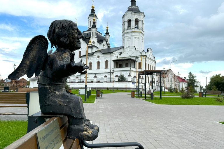 Романовы в Сибири. Императорский маршрут (знаковые места пребывания членов императорской семьи в Тюмени, родина Распутина, Абалакский монастырь, Дворец Наместника, музей семьи Николая II, 3 дня + ж/д или авиа)