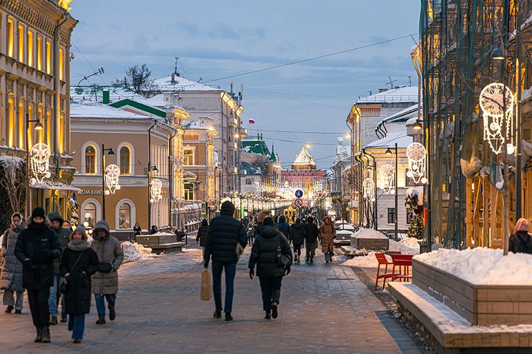 Новогодние гуляния от Казани до Нижнего (незабываемая новогодняя ночь в восточной сказке Казани – царев град Йошкар-Ола – зимние забавы в резиденции татарского Кыш Бабая