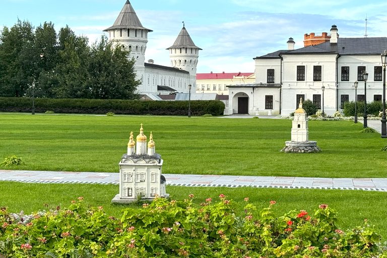Династия Романовых в Сибири (прогулка по Тюмени, дом-музей Распутина, Абалакский мужской монастырь, Тобольский Кремль, музей Императора Николая II, Тобольская фабрика косторезных изделий, 3 дня + авиа или ж/д)