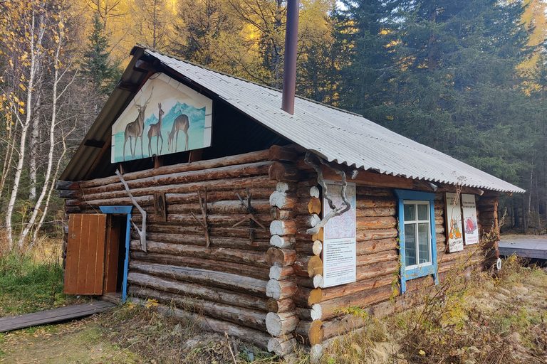 Тыва на границе миров (ночевка на озере Азас, гора Хайыракан и Кежеге, стоянка оленеводов, буддийские монастыри Тубтен Шедруб Линг и Усту-Хурее, каньон реки Дурген, пустыня Ийме, 8 дней + авиа)