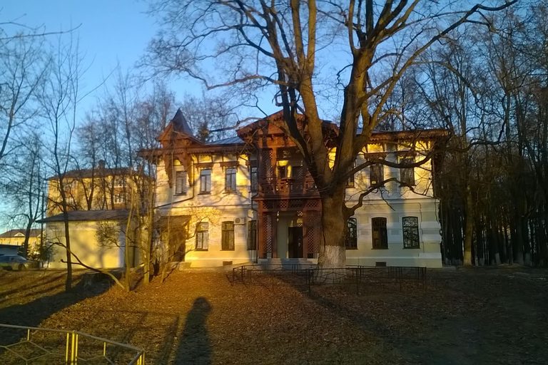 История жизни мэтра кулинарии Вильяма Похлебкина (Подольск — усадьбы Щапово и охотничий замок гетмана Малороссии, с театральной миниатюрой и гастрономическим обедом)