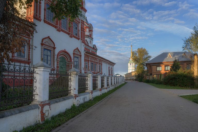 Пермь Великая – Уральское государство (Пермь – Каменный город – Соликамск – Кунгур – Белая гора, с дегустацией коми-пермяцкой кухни , 5 дней + авиа или ж/д)
