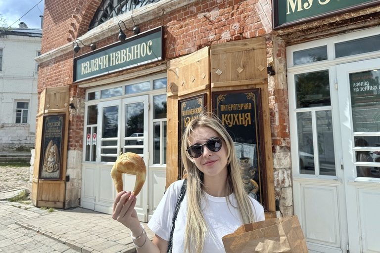 В сахарных объятьях Коломны (Коломенский кремль, фабрика пастилы купцов Чуприковых, Ново-Голутвин и Брусенский монастыри, с дегустацией медовых вин и яблочной пастилы)