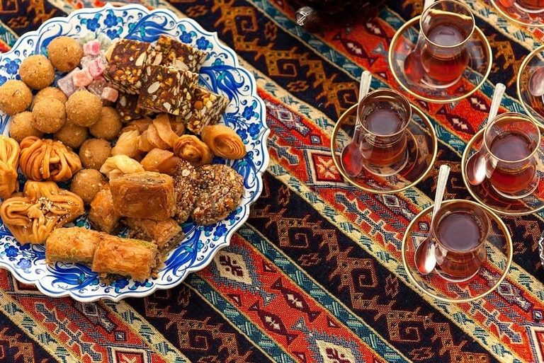 Здравствуй, Азербайджан! (аутентичное село Лагич, Кавказская Албания, дворец Шекинских ханов, дегустация шекинской пахлавы, озеро Нохур, 6 дней + авиа)