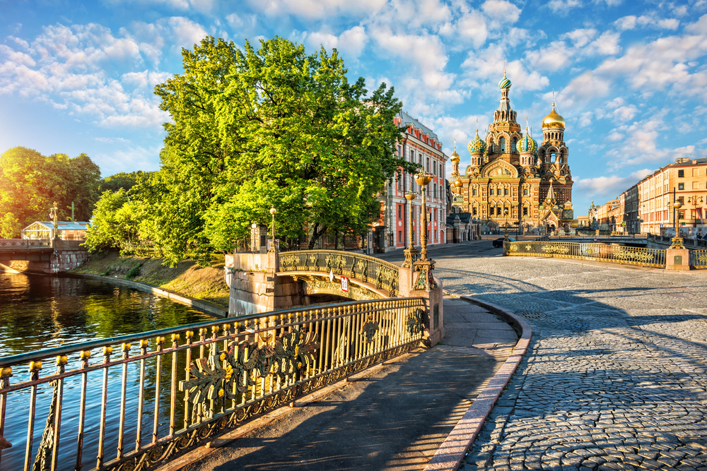 Петербург + Карелия: тур на 5 дней с Рускеалой