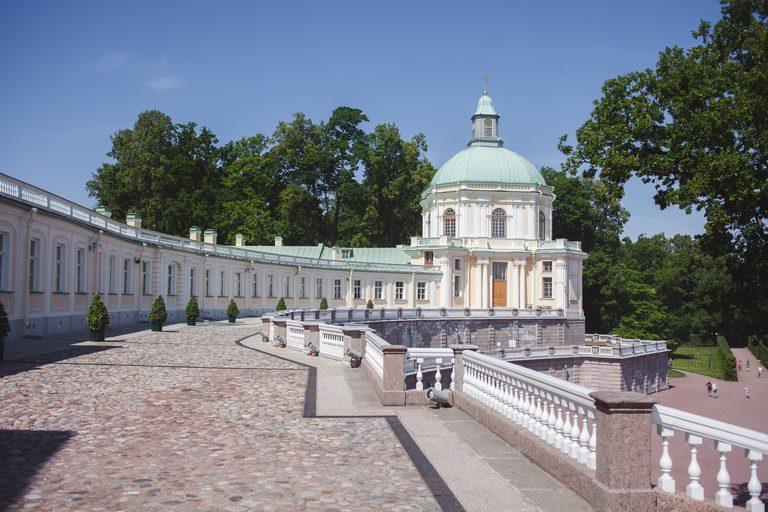 Привычный и удивительный Петербург (особняк Румянцева, Летний сад, дворец князя Владимира Александровича, Эрмитаж, Кронштадт, Ораниенбаум, Петергоф, 5 дней + ж/д, июнь