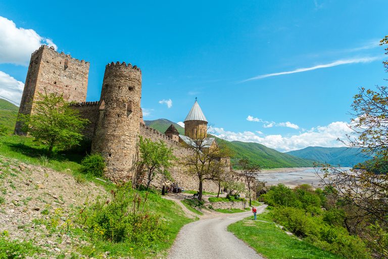 Золотой треугольник Кавказа (Азербайджан, Грузия, Армения, с посещением мастерской художника и винными дегустациями, 10 дней + авиа)