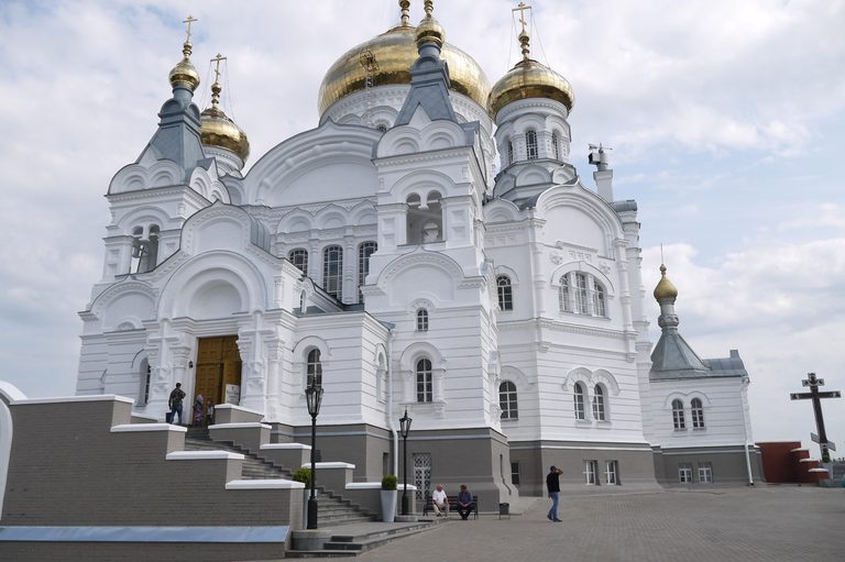 Пермские впечатления в июньские праздники (музеи «Дом Мешкова» и пермских древностей, уникальный природный объект